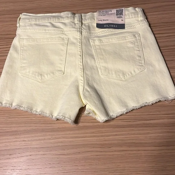 DL1961 Lucy Shorts For Girls.. 16 - Picture 3 of 3